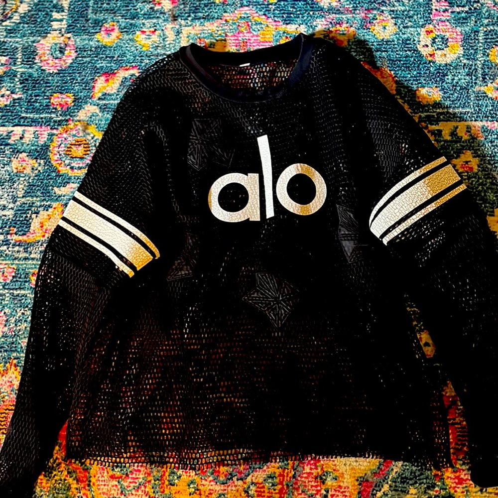 ALO cover up